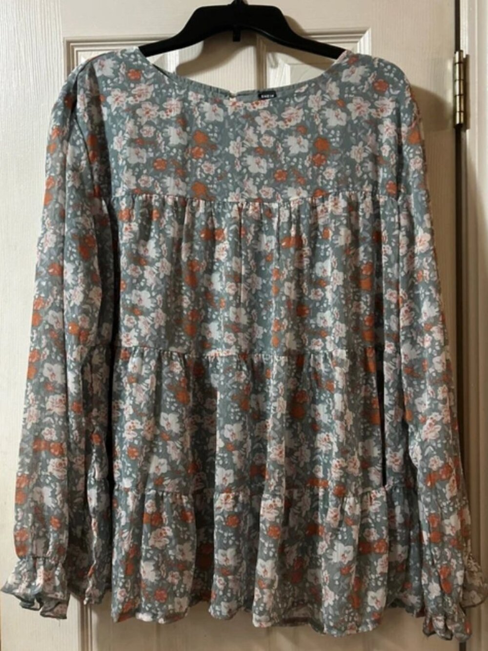 Size XL floral top